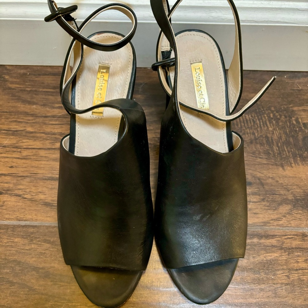 Louise et Cie Lo-Kyvie open toe block heel sandal with ankle strap 7.5M